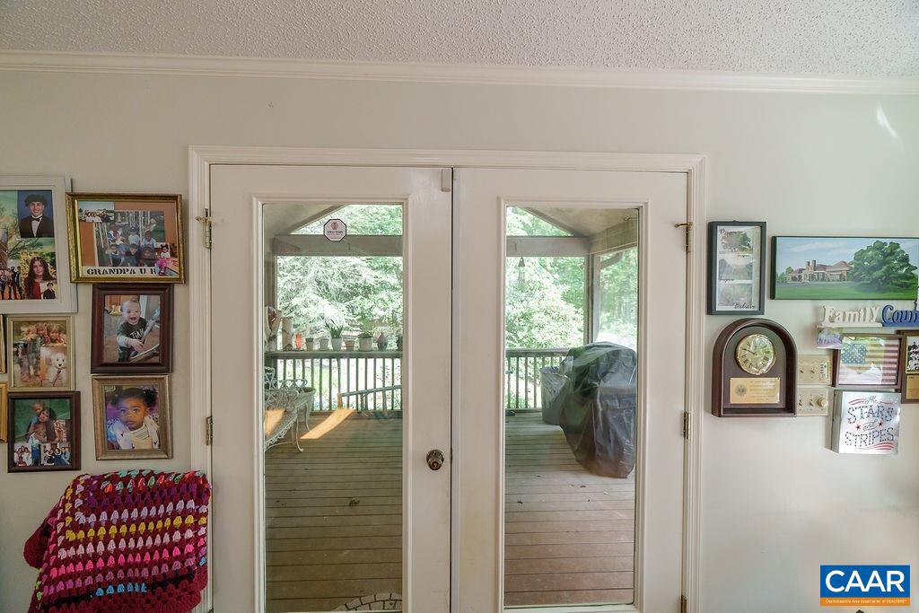 2220 RIDGEWAY LN, CHARLOTTESVILLE, Virginia 22911, 5 Bedrooms Bedrooms, ,3 BathroomsBathrooms,Residential,For sale,2220 RIDGEWAY LN,665556 MLS # 665556