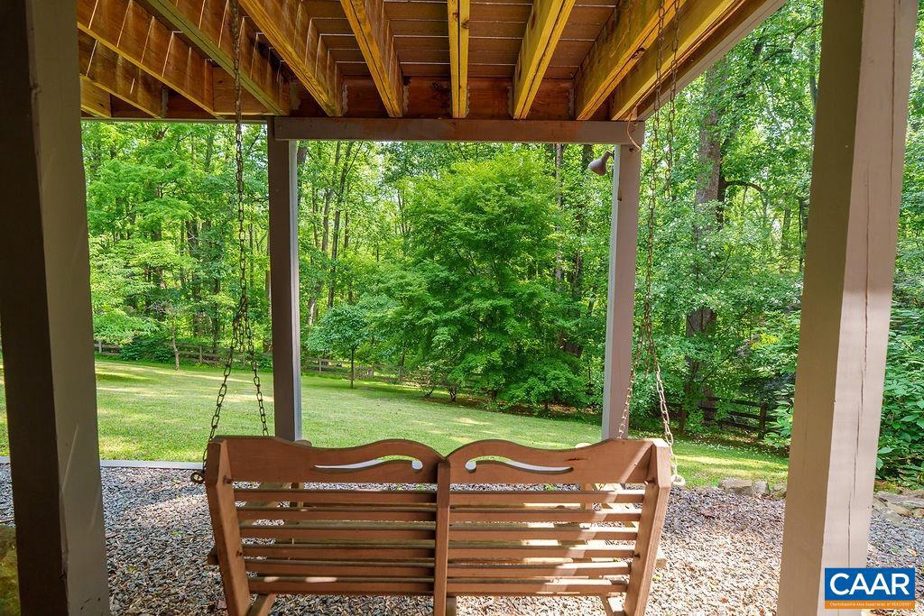 2220 RIDGEWAY LN, CHARLOTTESVILLE, Virginia 22911, 5 Bedrooms Bedrooms, ,3 BathroomsBathrooms,Residential,For sale,2220 RIDGEWAY LN,665556 MLS # 665556