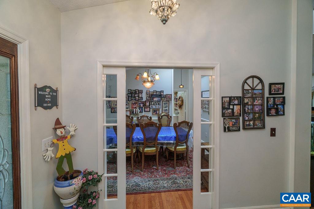 2220 RIDGEWAY LN, CHARLOTTESVILLE, Virginia 22911, 5 Bedrooms Bedrooms, ,3 BathroomsBathrooms,Residential,For sale,2220 RIDGEWAY LN,665556 MLS # 665556