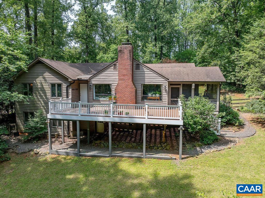 2220 RIDGEWAY LN, CHARLOTTESVILLE, Virginia 22911, 5 Bedrooms Bedrooms, ,3 BathroomsBathrooms,Residential,For sale,2220 RIDGEWAY LN,665556 MLS # 665556