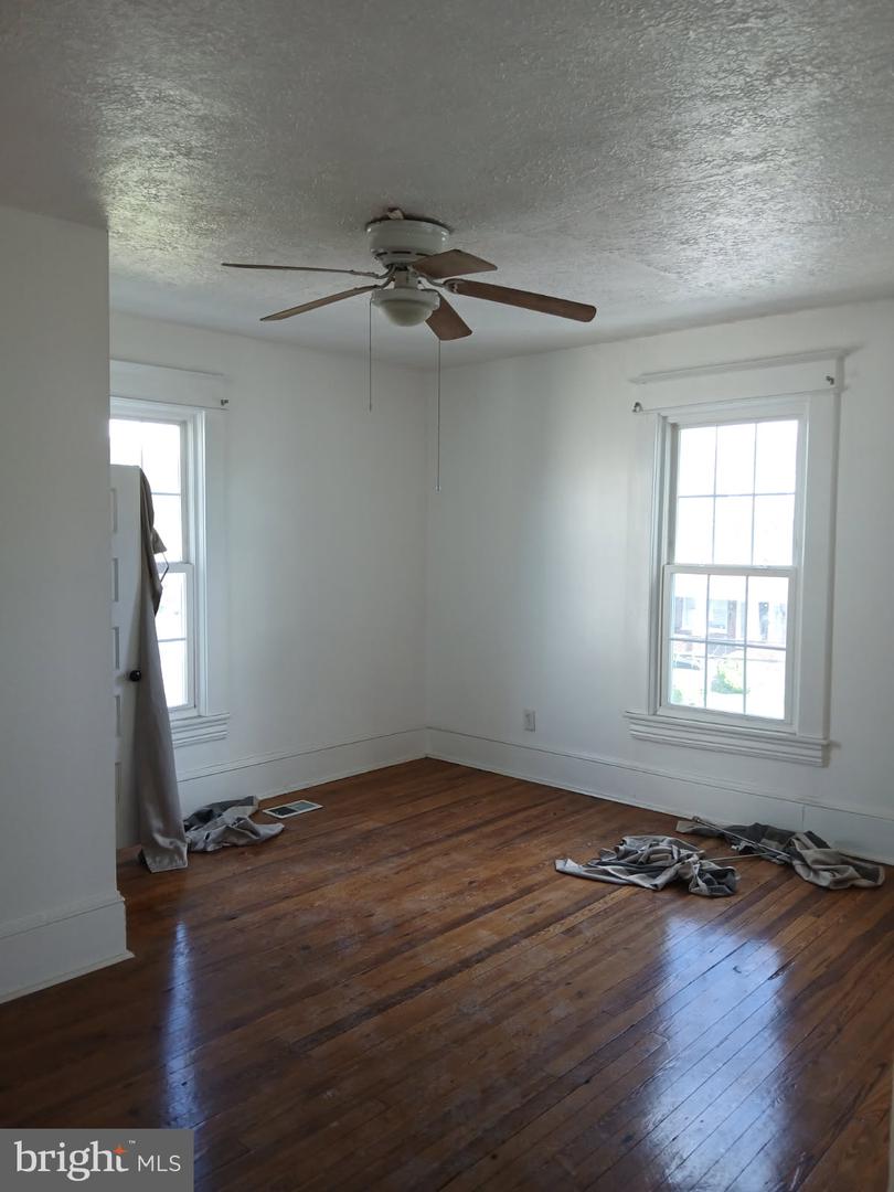 918 DALE AVE SE, ROANOKE, Virginia 24013, 4 Bedrooms Bedrooms, ,2 BathroomsBathrooms,Residential,For sale,918 DALE AVE SE,VARA2000036 MLS # VARA2000036