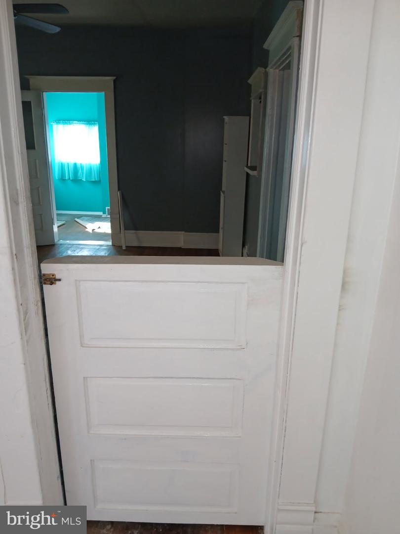 918 DALE AVE SE, ROANOKE, Virginia 24013, 4 Bedrooms Bedrooms, ,2 BathroomsBathrooms,Residential,For sale,918 DALE AVE SE,VARA2000036 MLS # VARA2000036