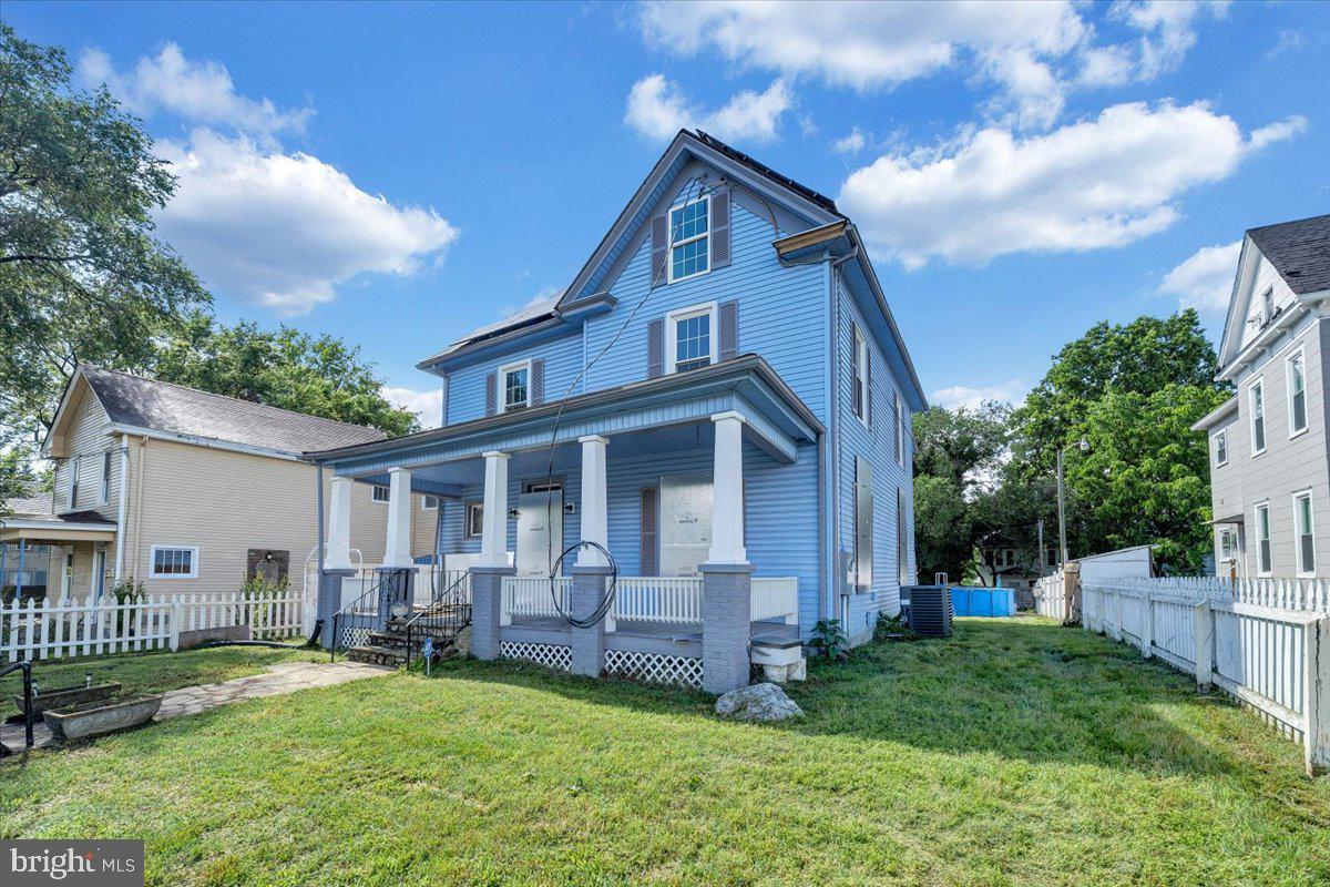 918 DALE AVE SE, ROANOKE, Virginia 24013, 4 Bedrooms Bedrooms, ,2 BathroomsBathrooms,Residential,For sale,918 DALE AVE SE,VARA2000036 MLS # VARA2000036