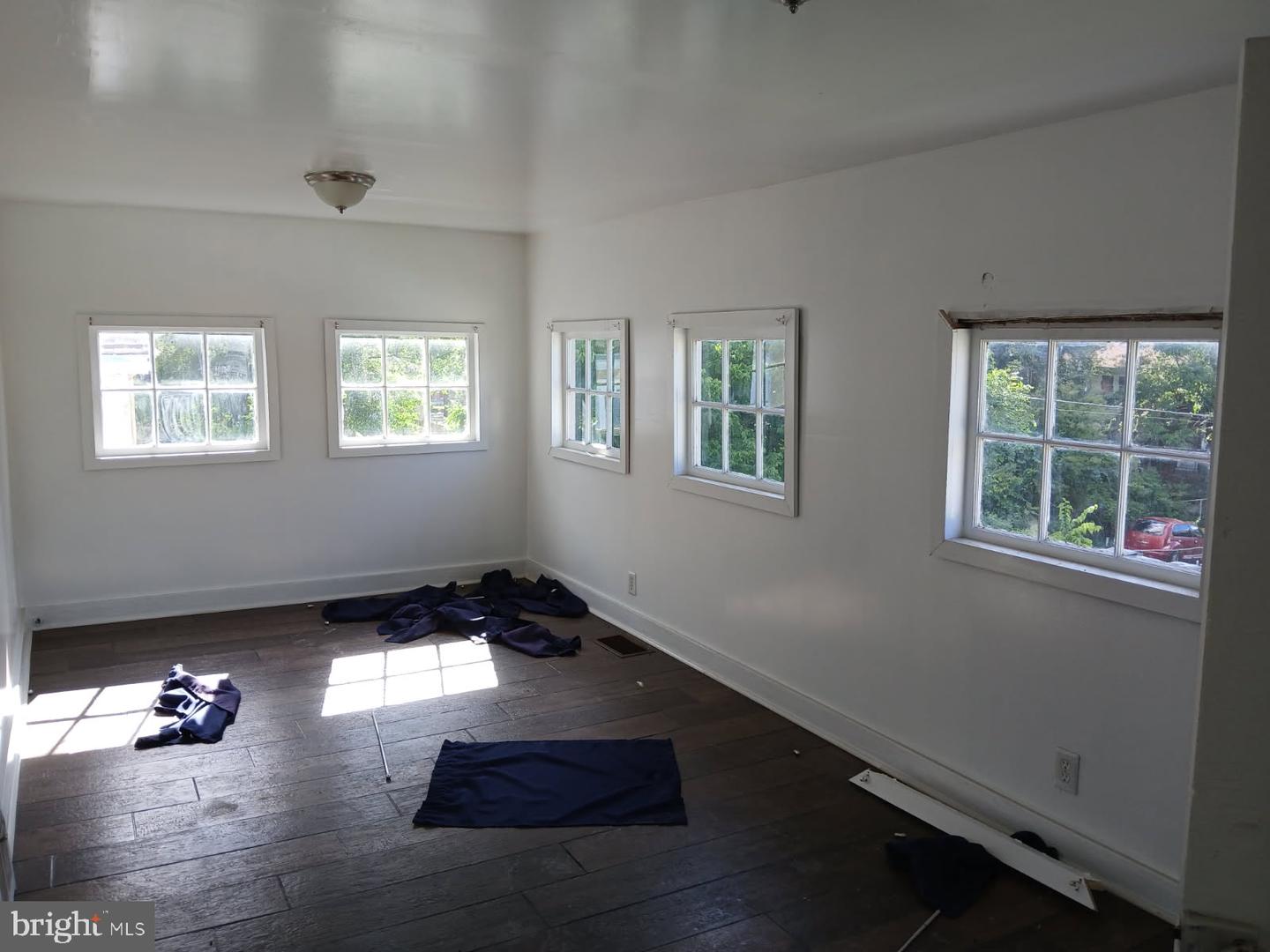 918 DALE AVE SE, ROANOKE, Virginia 24013, 4 Bedrooms Bedrooms, ,2 BathroomsBathrooms,Residential,For sale,918 DALE AVE SE,VARA2000036 MLS # VARA2000036