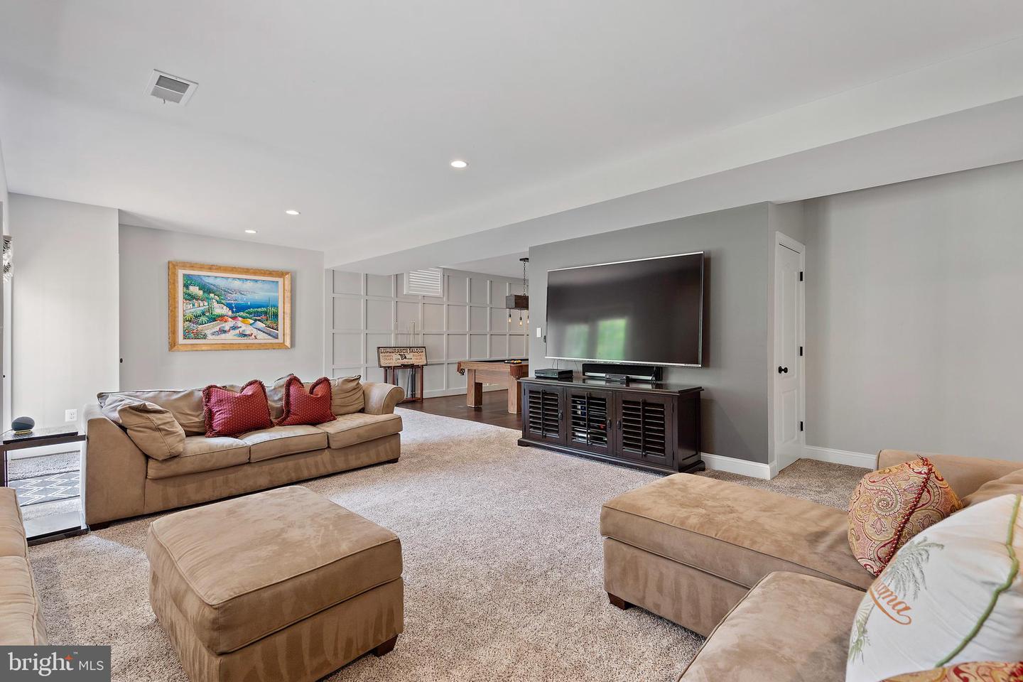 41517 DEER POINT CT, ALDIE, Virginia 20105, 6 Bedrooms Bedrooms, ,5 BathroomsBathrooms,Residential,For sale,41517 DEER POINT CT,VALO2099112 MLS # VALO2099112