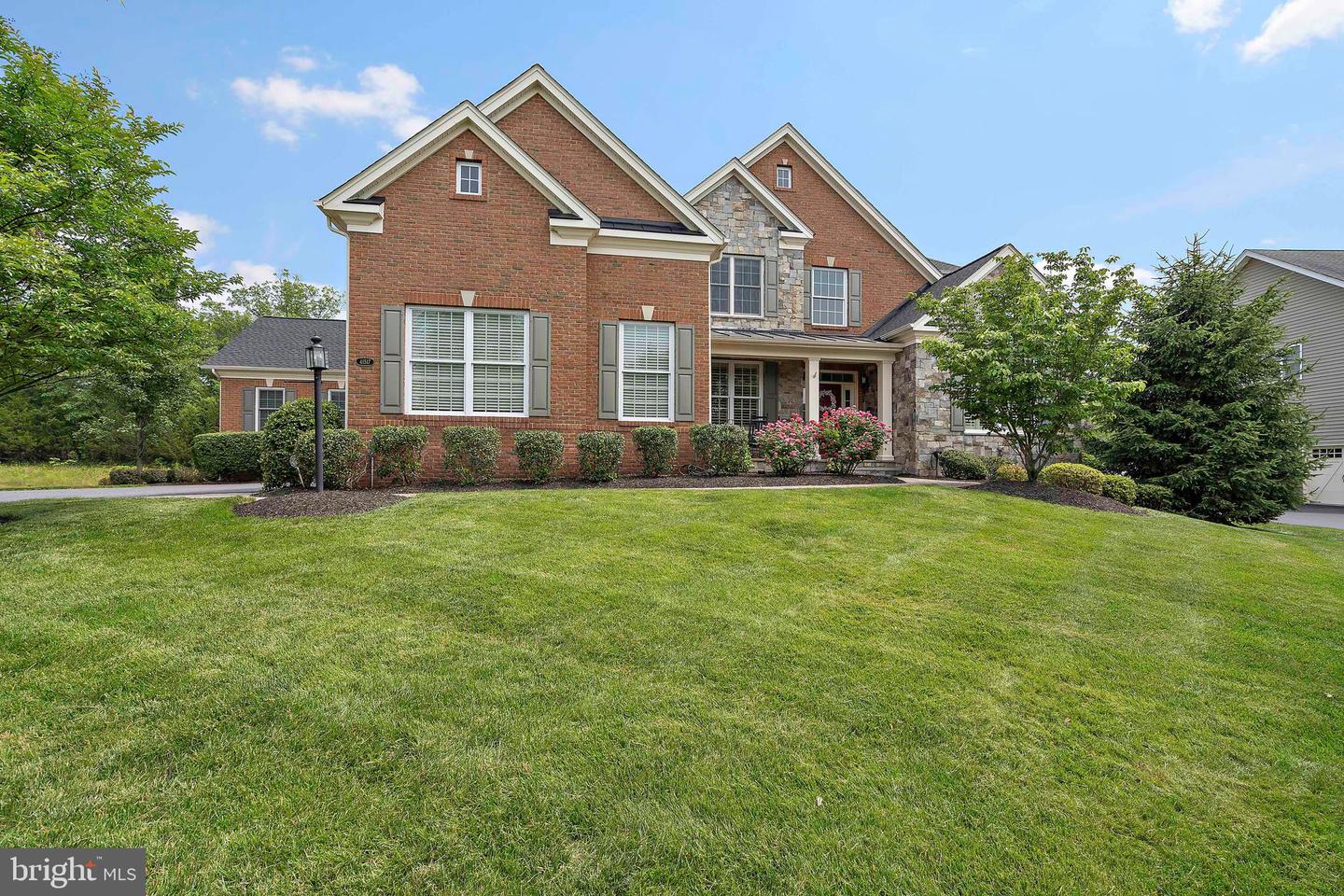 41517 DEER POINT CT, ALDIE, Virginia 20105, 6 Bedrooms Bedrooms, ,5 BathroomsBathrooms,Residential,For sale,41517 DEER POINT CT,VALO2099112 MLS # VALO2099112