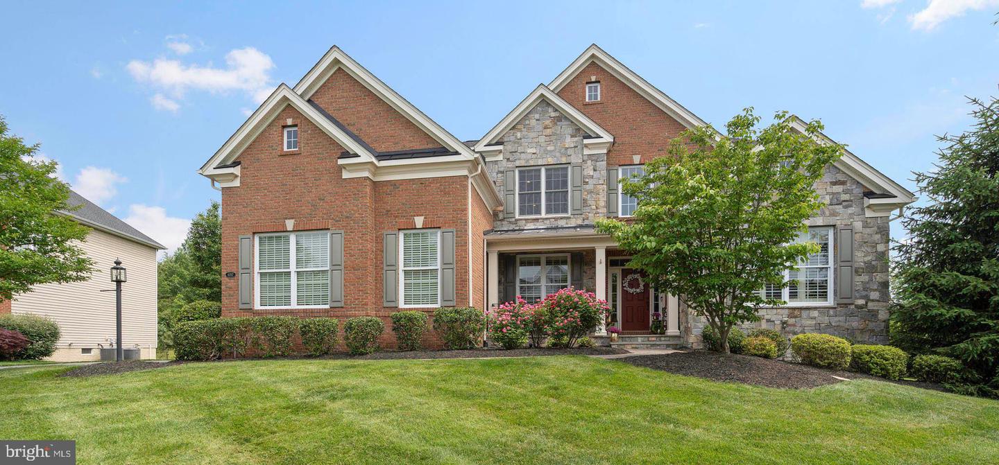 41517 DEER POINT CT, ALDIE, Virginia 20105, 6 Bedrooms Bedrooms, ,5 BathroomsBathrooms,Residential,For sale,41517 DEER POINT CT,VALO2099112 MLS # VALO2099112