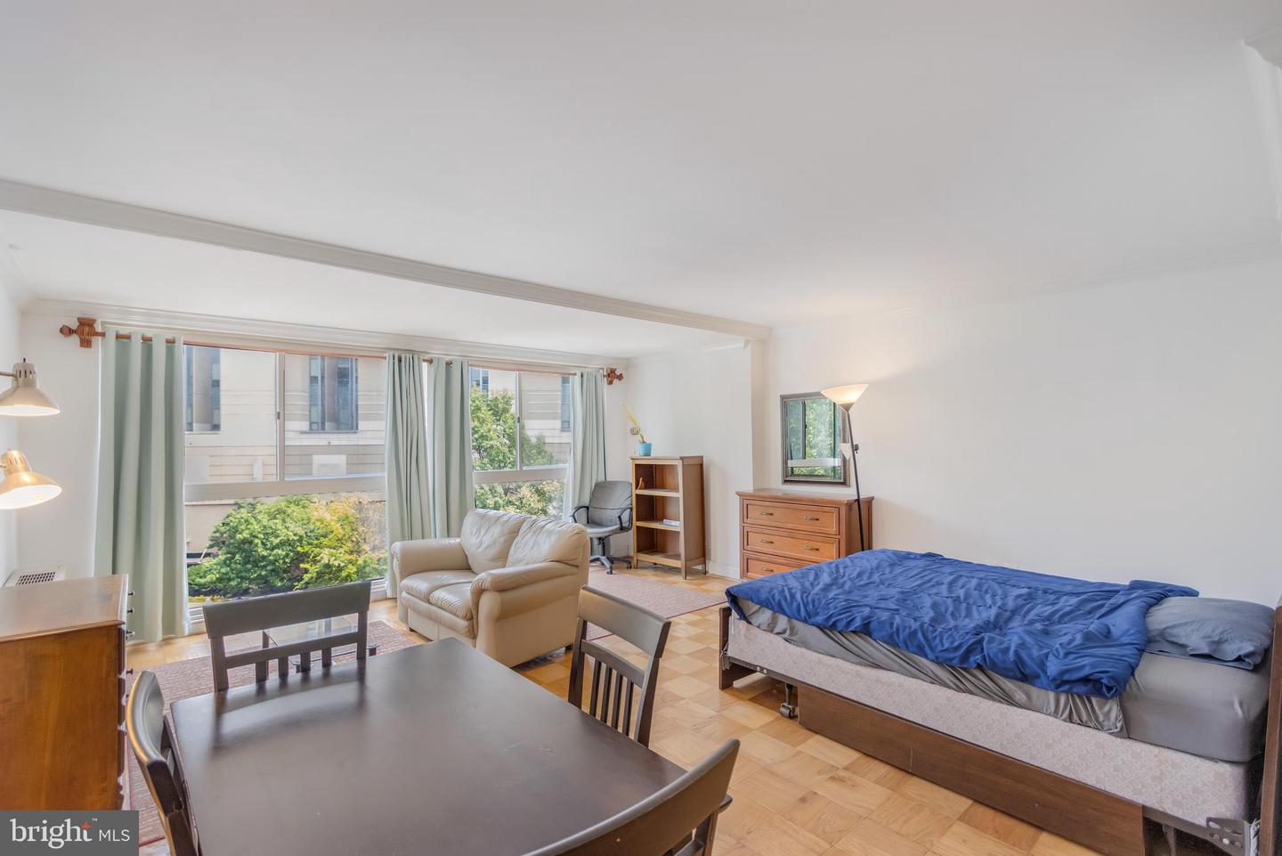 922 24TH ST NW #415, WASHINGTON, District Of Columbia 20037, ,1 BathroomBathrooms,Residential,For sale,922 24TH ST NW #415,DCDC2204856 MLS # DCDC2204856