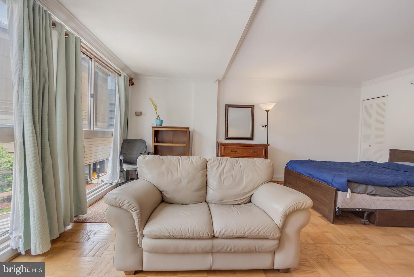 922 24TH ST NW #415, WASHINGTON, District Of Columbia 20037, ,1 BathroomBathrooms,Residential,For sale,922 24TH ST NW #415,DCDC2204856 MLS # DCDC2204856