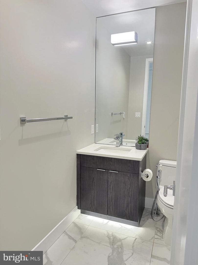 1753 WILLARD ST NW #3, WASHINGTON, District Of Columbia 20009, 1 Bedroom Bedrooms, ,1 BathroomBathrooms,Residential,For sale,1753 WILLARD ST NW #3,DCDC2204860 MLS # DCDC2204860