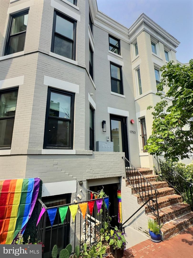 1753 WILLARD ST NW #3, WASHINGTON, District Of Columbia 20009, 1 Bedroom Bedrooms, ,1 BathroomBathrooms,Residential,For sale,1753 WILLARD ST NW #3,DCDC2204860 MLS # DCDC2204860