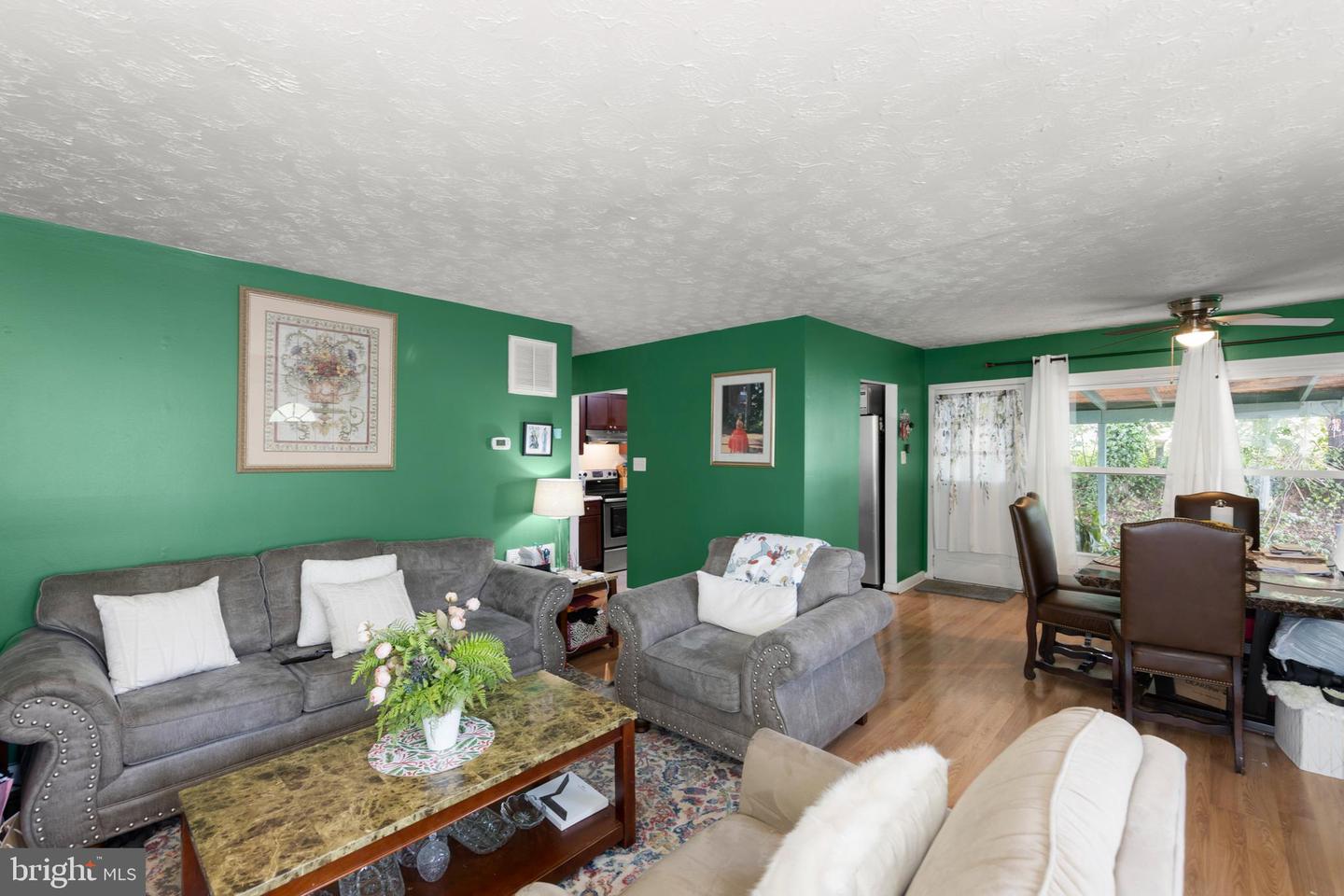 320 LEE ST, FRONT ROYAL, Virginia 22630, 3 Bedrooms Bedrooms, ,1 BathroomBathrooms,Residential,For sale,320 LEE ST,VAWR2011394 MLS # VAWR2011394