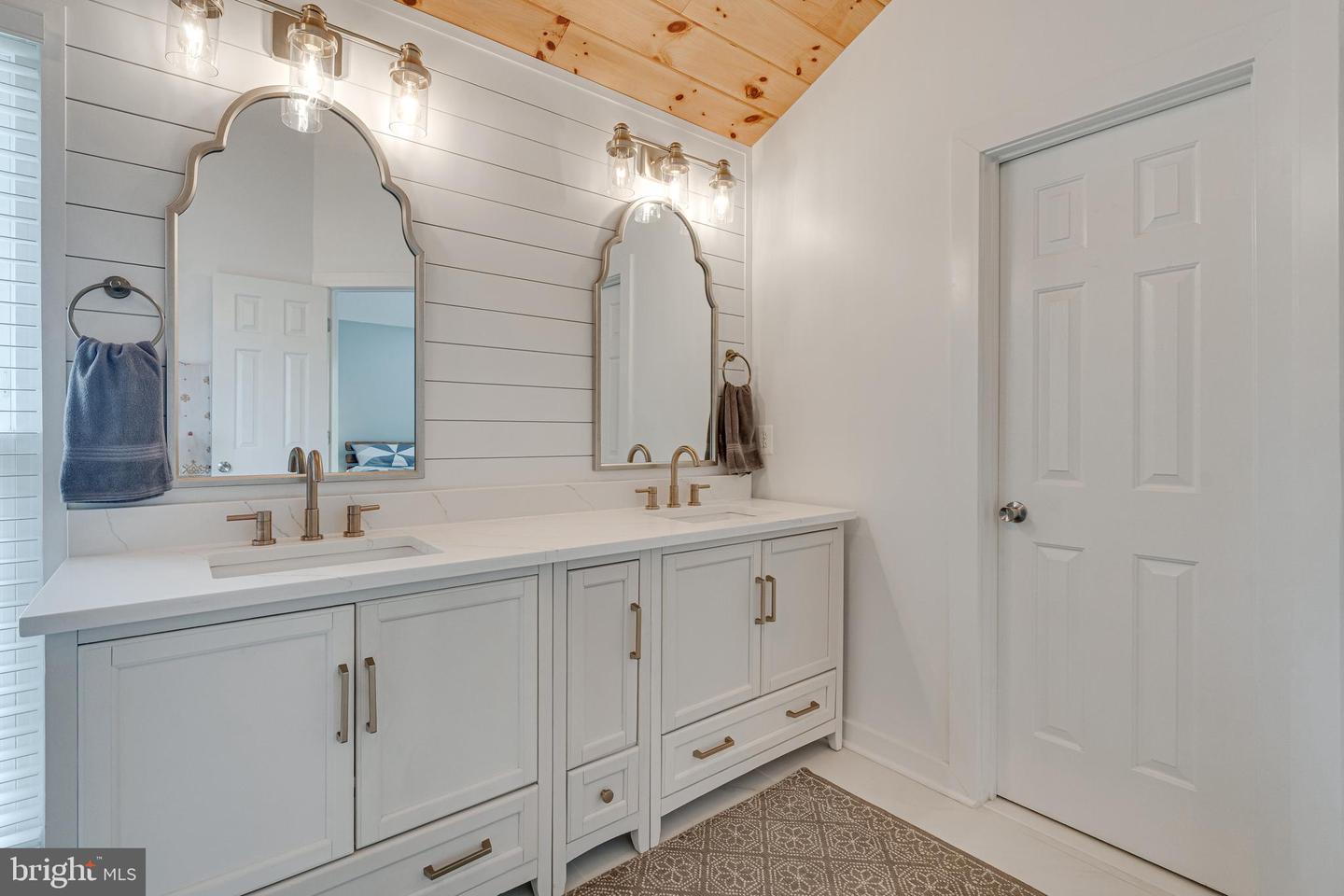 12333 CLIVEDEN ST, HERNDON, Virginia 20170, 3 Bedrooms Bedrooms, ,2 BathroomsBathrooms,Residential,For sale,12333 CLIVEDEN ST,VAFX2246114 MLS # VAFX2246114