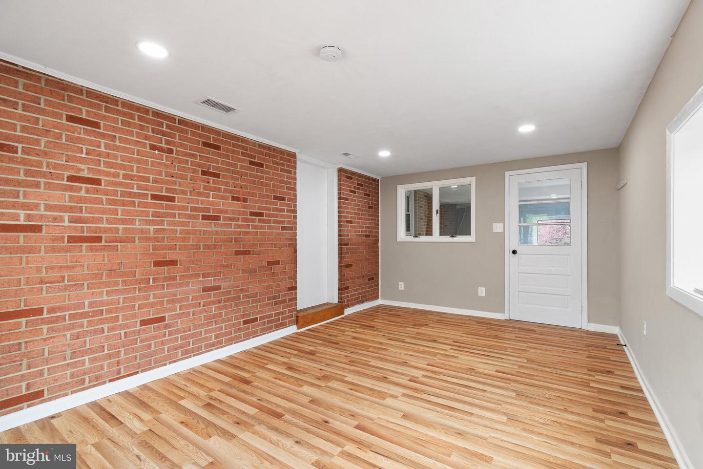 1005 PENNSYLVANIA AVE, WINCHESTER, Virginia 22601, 3 Bedrooms Bedrooms, ,2 BathroomsBathrooms,Residential,For sale,1005 PENNSYLVANIA AVE,VAWI2007938 MLS # VAWI2007938