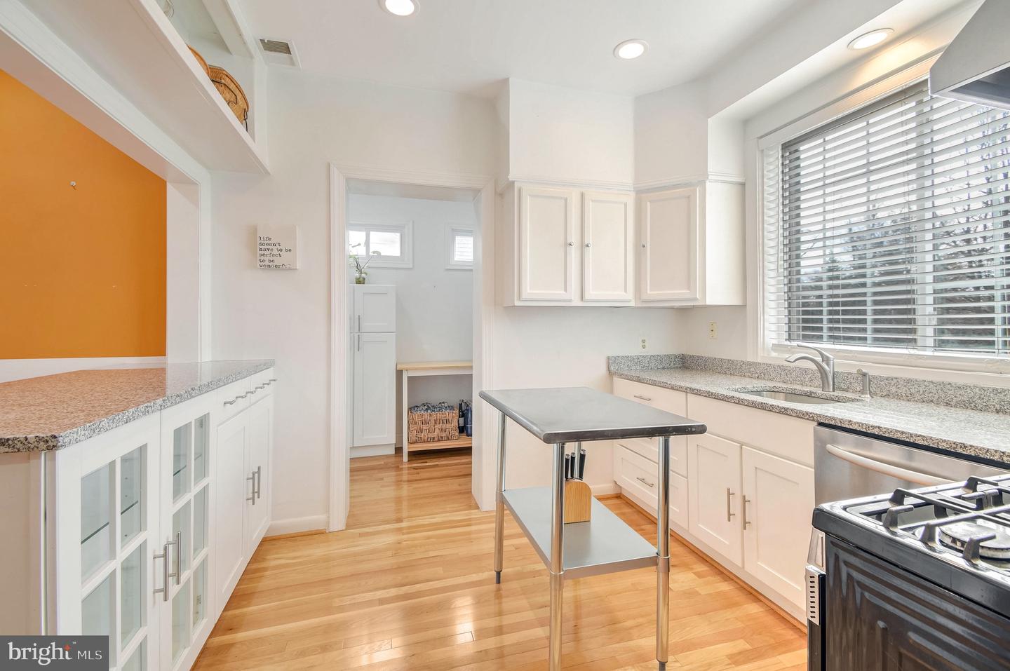 3229 VISTA ST NE, WASHINGTON, District Of Columbia 20018, 4 Bedrooms Bedrooms, 11 Rooms Rooms,2 BathroomsBathrooms,Residential,For sale,3229 VISTA ST NE,DCDC2171834 MLS # DCDC2171834