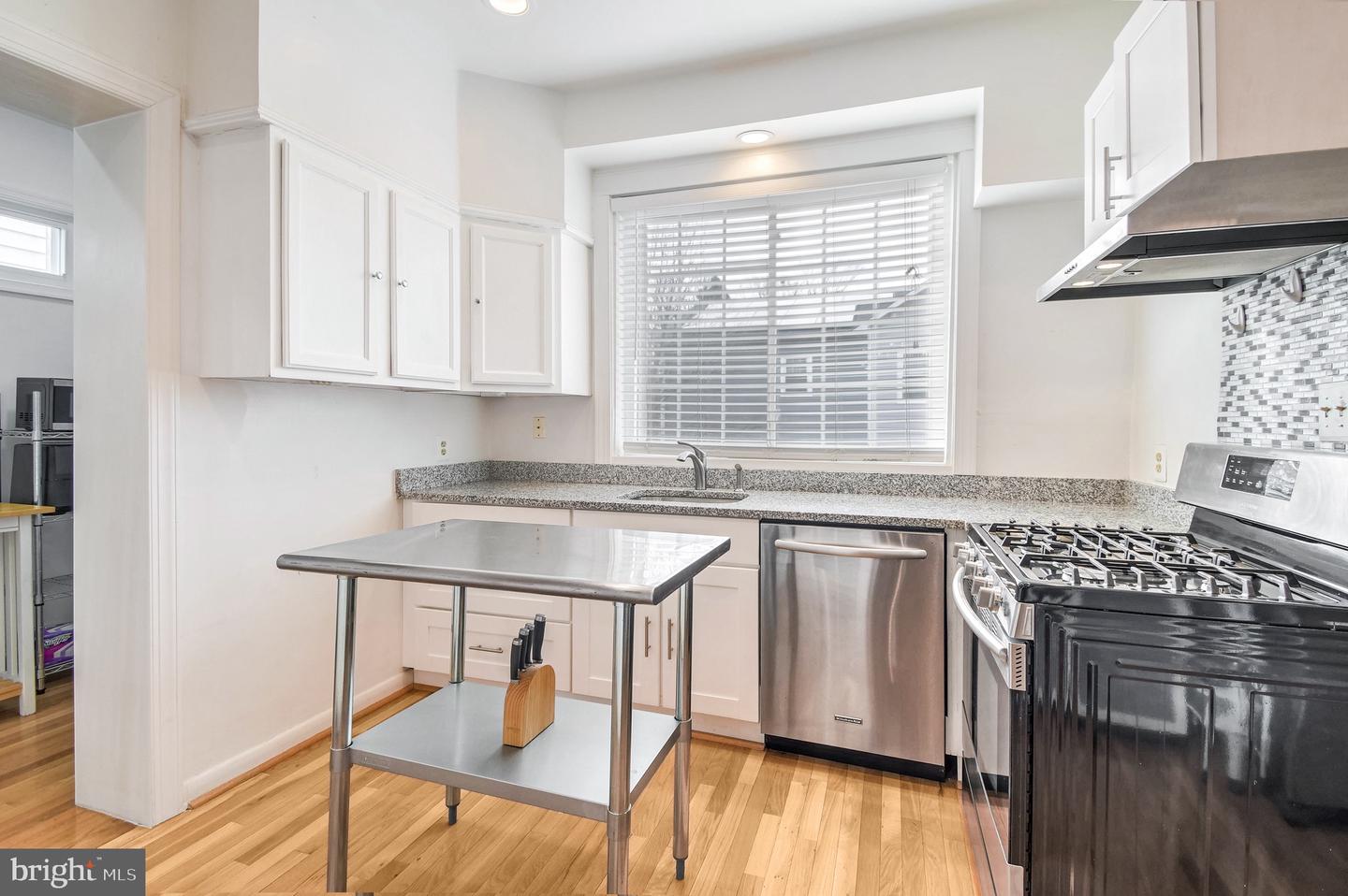3229 VISTA ST NE, WASHINGTON, District Of Columbia 20018, 4 Bedrooms Bedrooms, 11 Rooms Rooms,2 BathroomsBathrooms,Residential,For sale,3229 VISTA ST NE,DCDC2171834 MLS # DCDC2171834