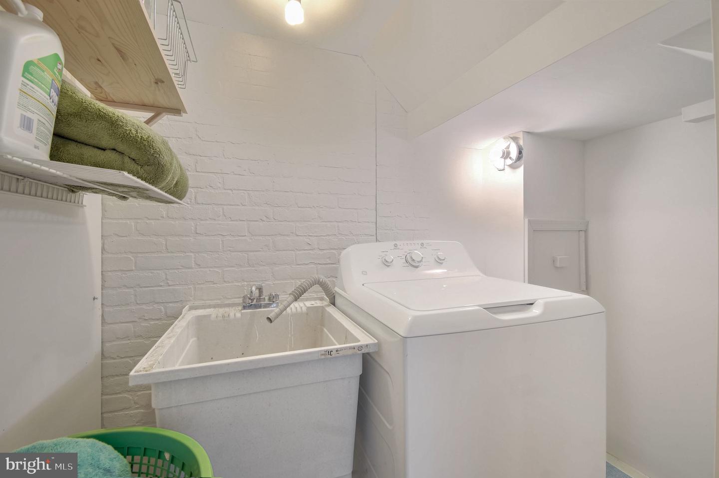3229 VISTA ST NE, WASHINGTON, District Of Columbia 20018, 4 Bedrooms Bedrooms, 11 Rooms Rooms,2 BathroomsBathrooms,Residential,For sale,3229 VISTA ST NE,DCDC2171834 MLS # DCDC2171834