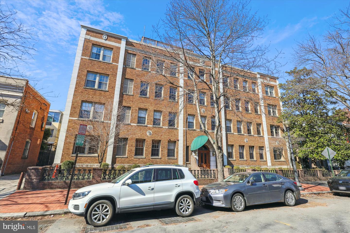 18 9TH ST NE #207, WASHINGTON, District Of Columbia 20002, 1 Bedroom Bedrooms, ,1 BathroomBathrooms,Residential,For sale,18 9TH ST NE #207,DCDC2186936 MLS # DCDC2186936