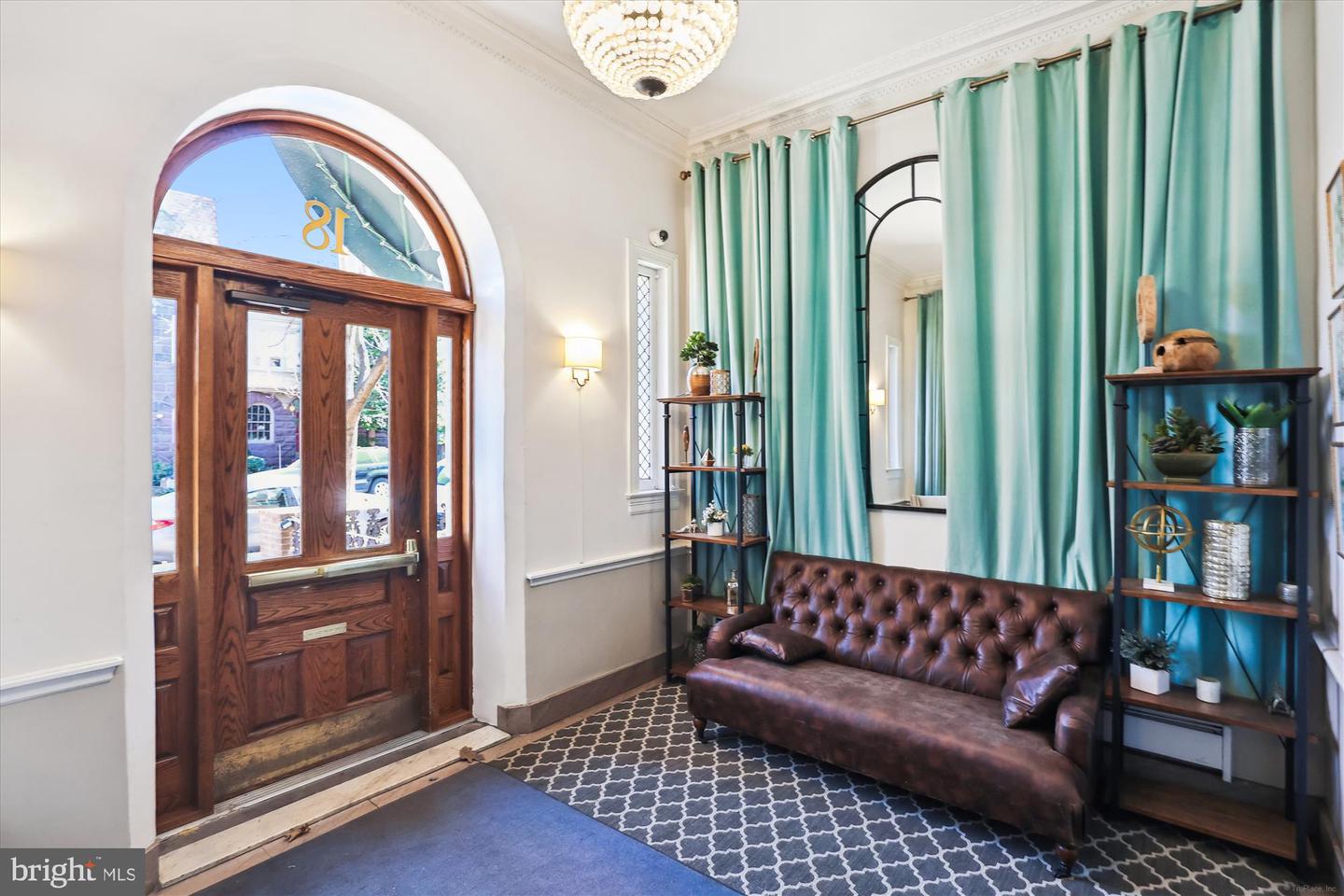 18 9TH ST NE #207, WASHINGTON, District Of Columbia 20002, 1 Bedroom Bedrooms, ,1 BathroomBathrooms,Residential,For sale,18 9TH ST NE #207,DCDC2186936 MLS # DCDC2186936