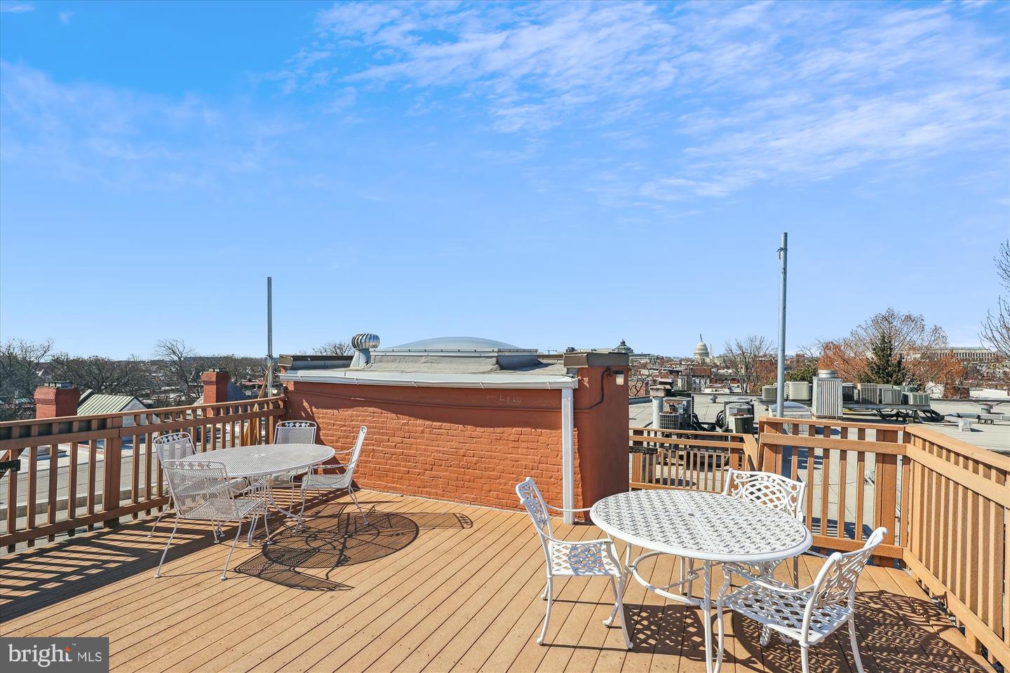 18 9TH ST NE #207, WASHINGTON, District Of Columbia 20002, 1 Bedroom Bedrooms, ,1 BathroomBathrooms,Residential,For sale,18 9TH ST NE #207,DCDC2186936 MLS # DCDC2186936