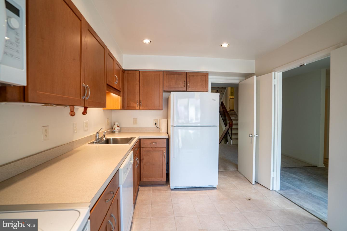 11681 NEWBRIDGE CT, RESTON, Virginia 20191, 4 Bedrooms Bedrooms, ,3 BathroomsBathrooms,Residential,For sale,11681 NEWBRIDGE CT,VAFX2230762 MLS # VAFX2230762