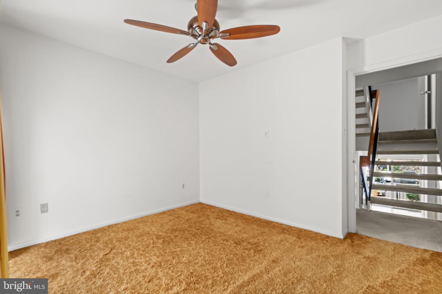11681 NEWBRIDGE CT, RESTON, Virginia 20191, 4 Bedrooms Bedrooms, ,3 BathroomsBathrooms,Residential,For sale,11681 NEWBRIDGE CT,VAFX2230762 MLS # VAFX2230762