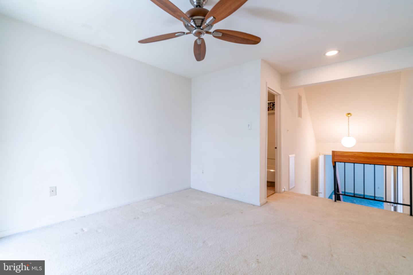 11681 NEWBRIDGE CT, RESTON, Virginia 20191, 4 Bedrooms Bedrooms, ,3 BathroomsBathrooms,Residential,For sale,11681 NEWBRIDGE CT,VAFX2230762 MLS # VAFX2230762