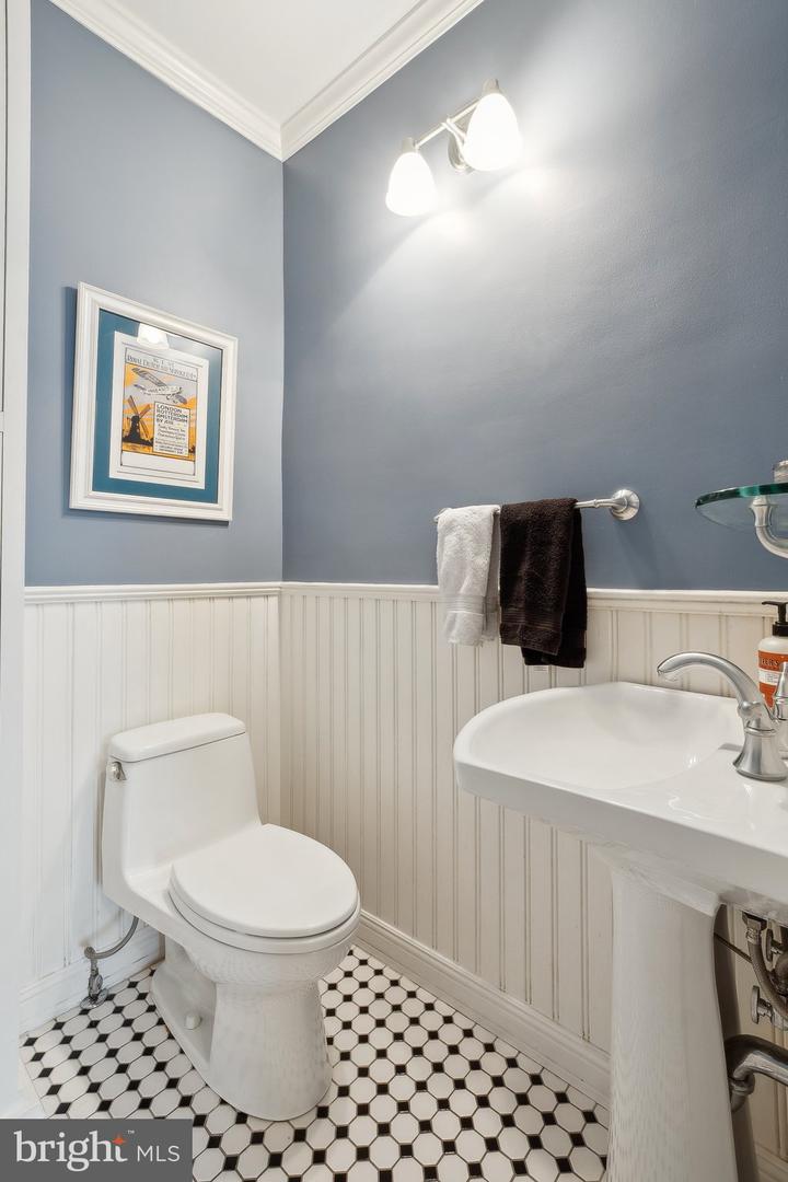 1349 PARKWOOD PL NW, WASHINGTON, District Of Columbia 20010, 4 Bedrooms Bedrooms, ,2 BathroomsBathrooms,Residential,For sale,1349 PARKWOOD PL NW,DCDC2194124 MLS # DCDC2194124