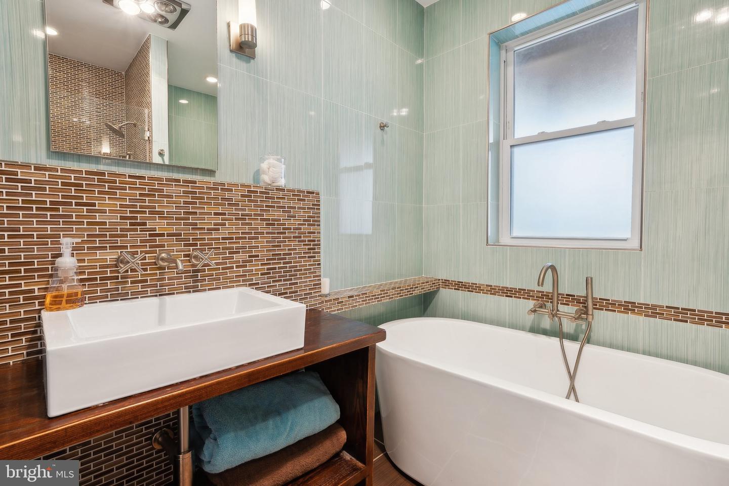 1349 PARKWOOD PL NW, WASHINGTON, District Of Columbia 20010, 4 Bedrooms Bedrooms, ,2 BathroomsBathrooms,Residential,For sale,1349 PARKWOOD PL NW,DCDC2194124 MLS # DCDC2194124