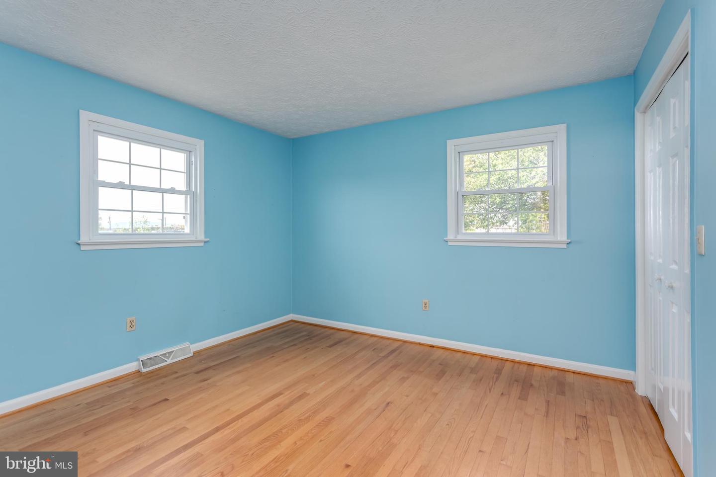 121 DOWNING CIR, STEPHENS CITY, Virginia 22655, 4 Bedrooms Bedrooms, ,2 BathroomsBathrooms,Residential,For sale,121 DOWNING CIR,VAFV2033650 MLS # VAFV2033650
