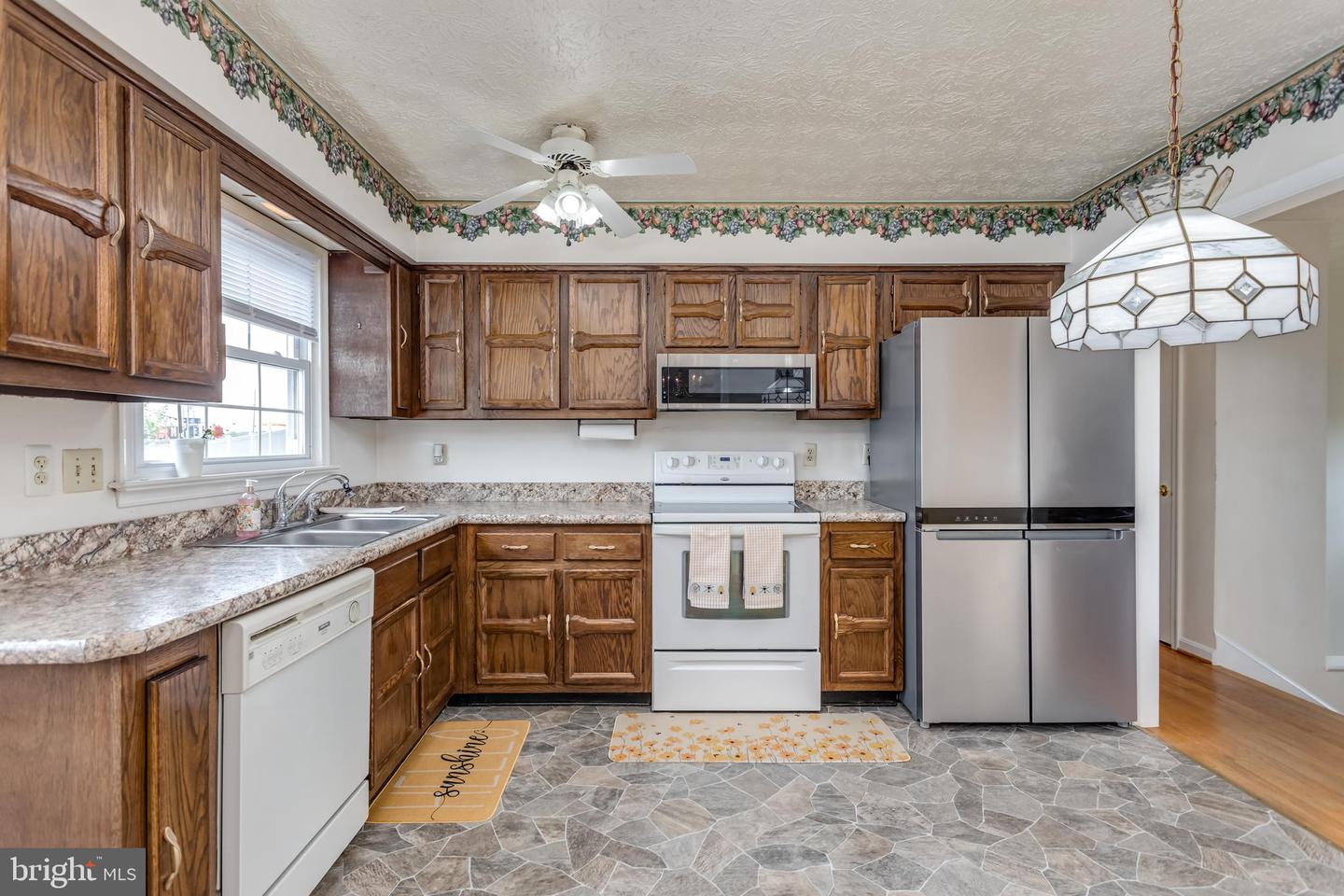 121 DOWNING CIR, STEPHENS CITY, Virginia 22655, 4 Bedrooms Bedrooms, ,2 BathroomsBathrooms,Residential,For sale,121 DOWNING CIR,VAFV2033650 MLS # VAFV2033650