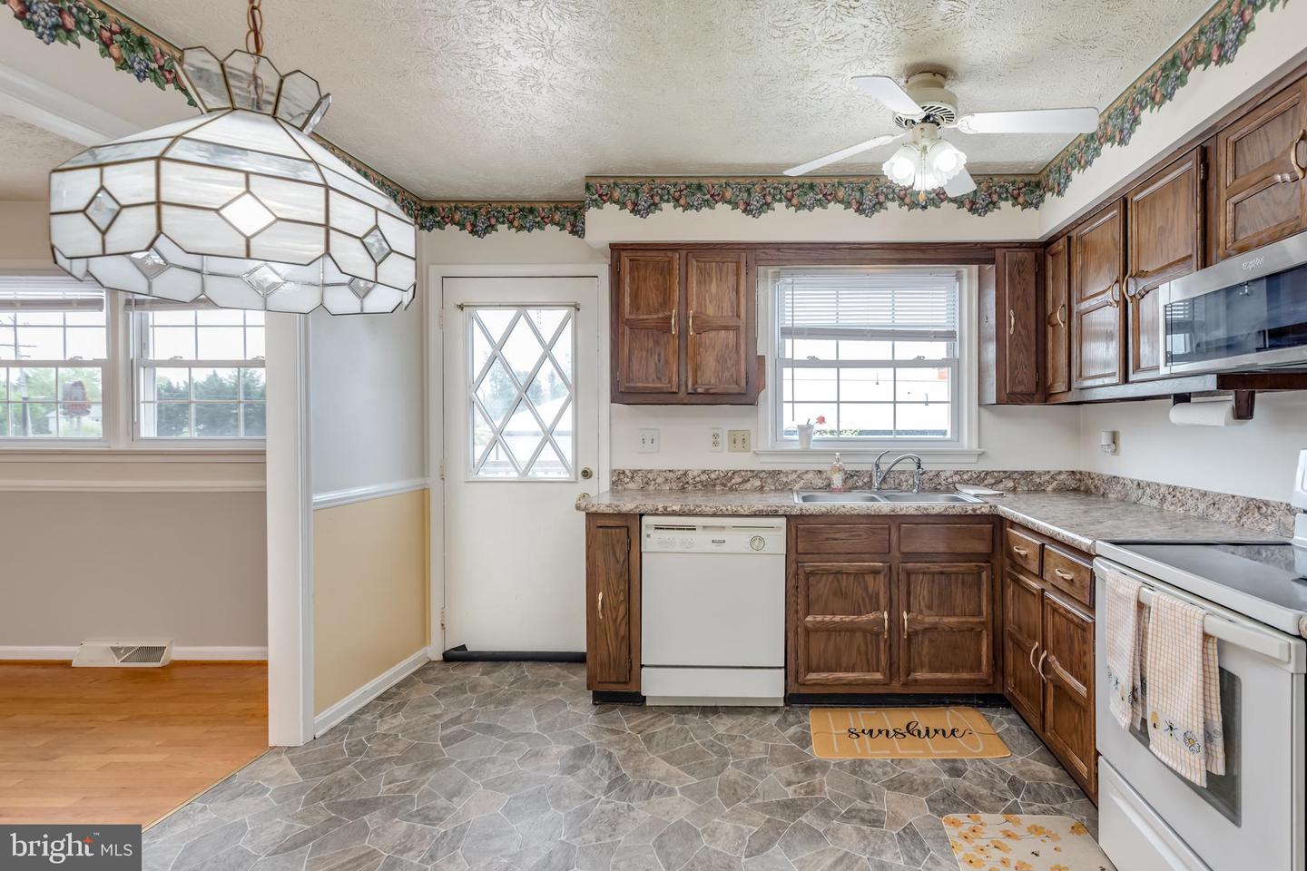 121 DOWNING CIR, STEPHENS CITY, Virginia 22655, 4 Bedrooms Bedrooms, ,2 BathroomsBathrooms,Residential,For sale,121 DOWNING CIR,VAFV2033650 MLS # VAFV2033650