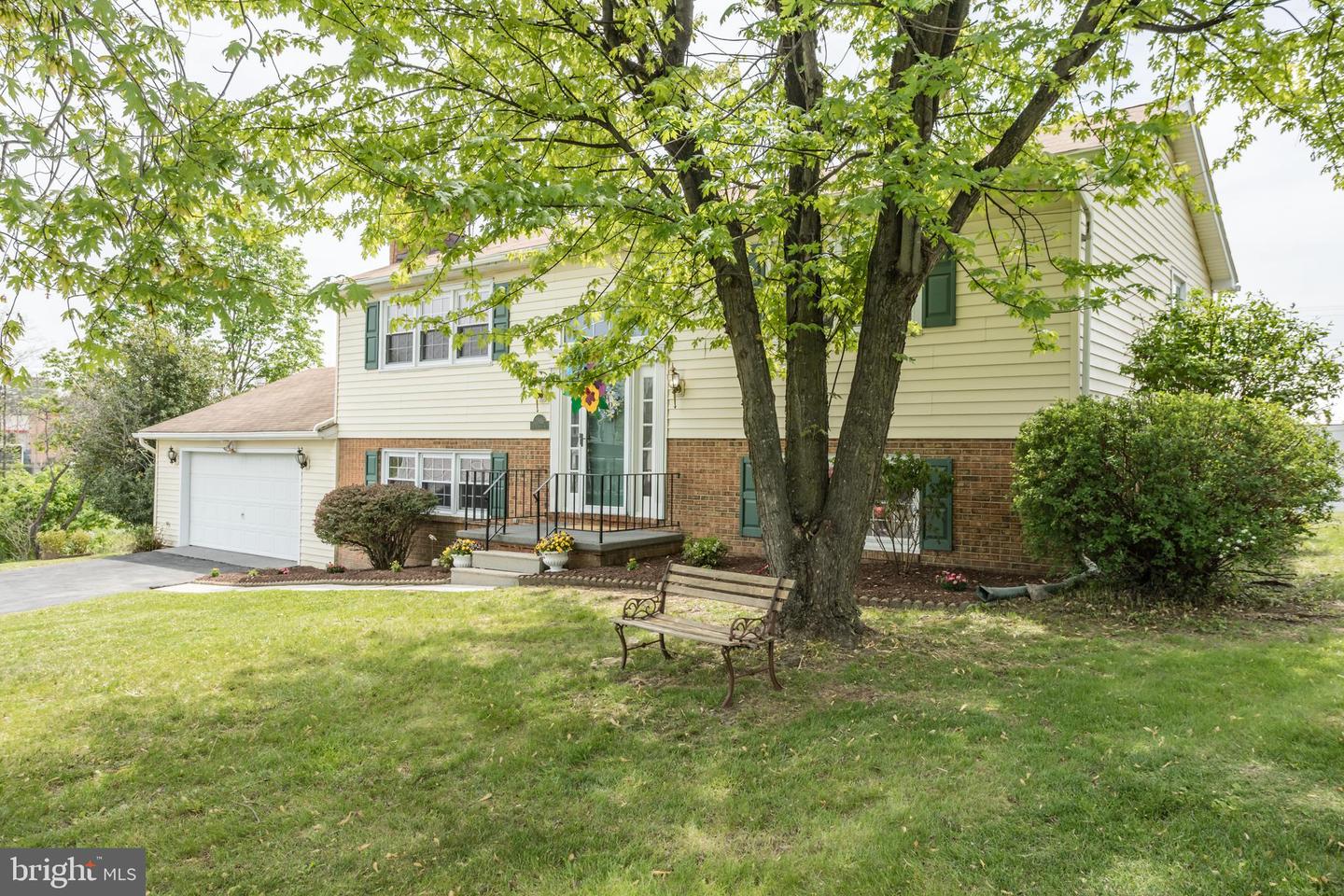 121 DOWNING CIR, STEPHENS CITY, Virginia 22655, 4 Bedrooms Bedrooms, ,2 BathroomsBathrooms,Residential,For sale,121 DOWNING CIR,VAFV2033650 MLS # VAFV2033650