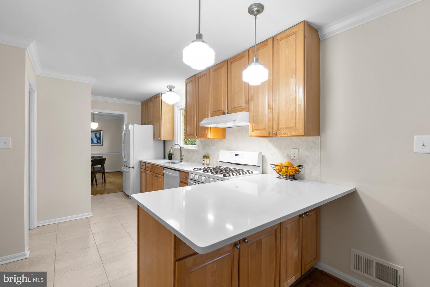 6929 CONSERVATION DR, SPRINGFIELD, Virginia 22153, 4 Bedrooms Bedrooms, ,2 BathroomsBathrooms,Residential,For sale,6929 CONSERVATION DR,VAFX2240446 MLS # VAFX2240446