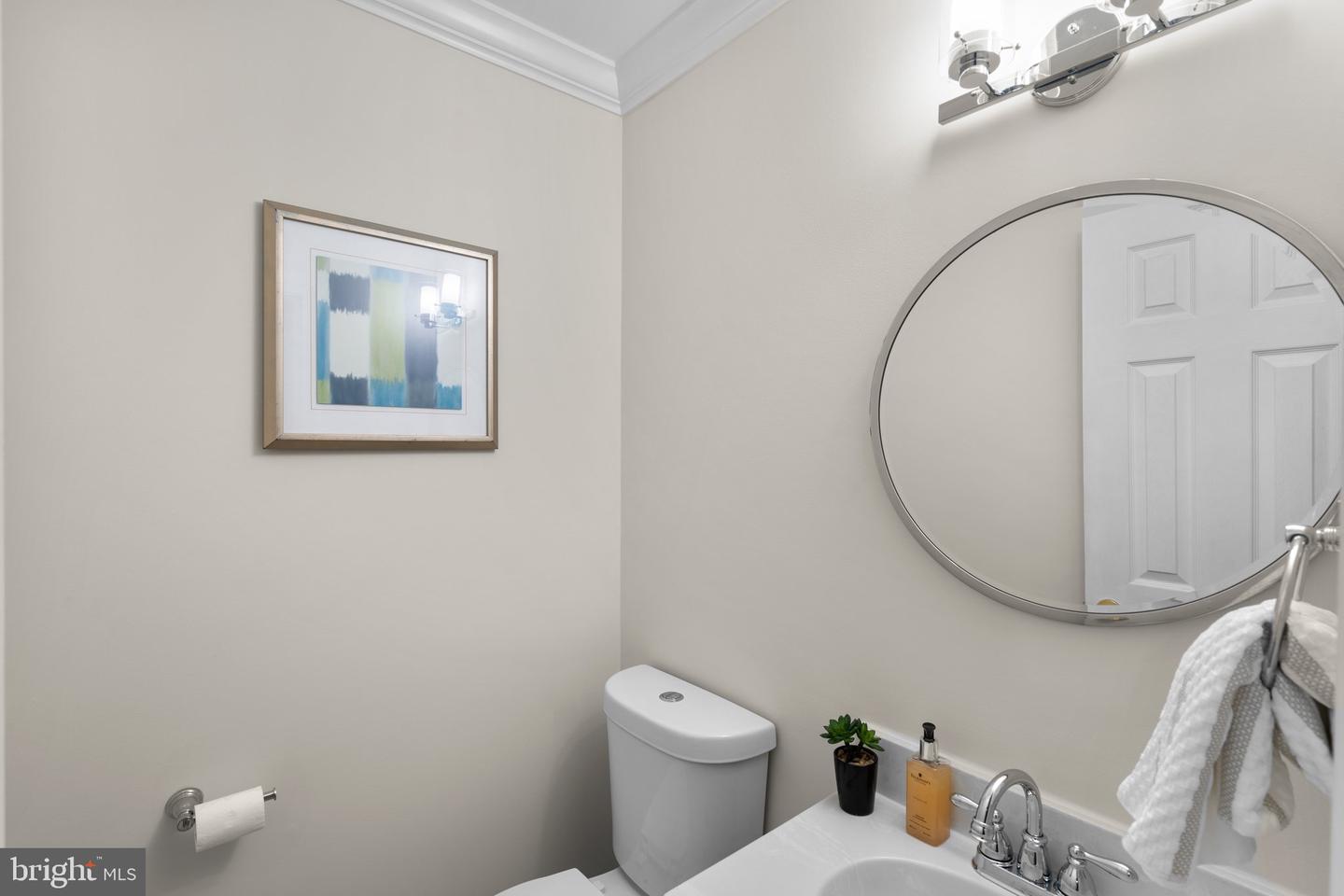 6929 CONSERVATION DR, SPRINGFIELD, Virginia 22153, 4 Bedrooms Bedrooms, ,2 BathroomsBathrooms,Residential,For sale,6929 CONSERVATION DR,VAFX2240446 MLS # VAFX2240446