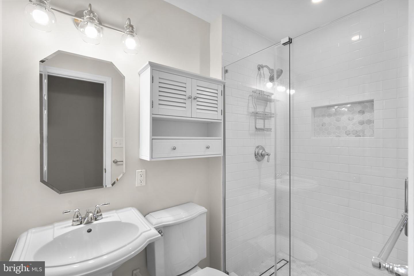 6929 CONSERVATION DR, SPRINGFIELD, Virginia 22153, 4 Bedrooms Bedrooms, ,2 BathroomsBathrooms,Residential,For sale,6929 CONSERVATION DR,VAFX2240446 MLS # VAFX2240446