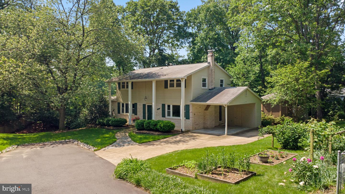 6929 CONSERVATION DR, SPRINGFIELD, Virginia 22153, 4 Bedrooms Bedrooms, ,2 BathroomsBathrooms,Residential,For sale,6929 CONSERVATION DR,VAFX2240446 MLS # VAFX2240446