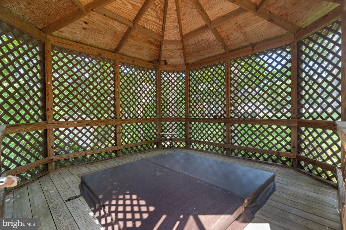 6929 CONSERVATION DR, SPRINGFIELD, Virginia 22153, 4 Bedrooms Bedrooms, ,2 BathroomsBathrooms,Residential,For sale,6929 CONSERVATION DR,VAFX2240446 MLS # VAFX2240446
