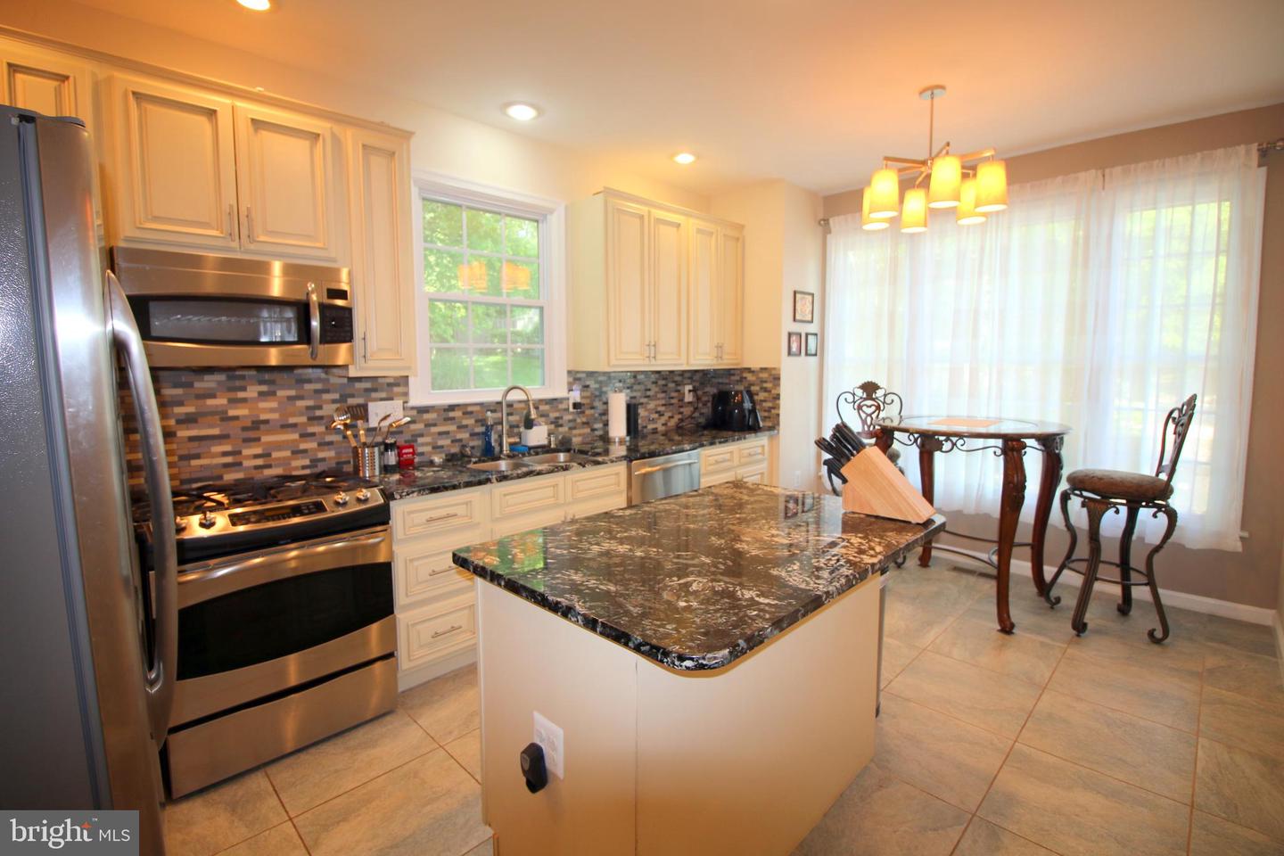 1300 PARK GARDEN LN, RESTON, Virginia 20194, 3 Bedrooms Bedrooms, ,3 BathroomsBathrooms,Residential,For sale,1300 PARK GARDEN LN,VAFX2243262 MLS # VAFX2243262
