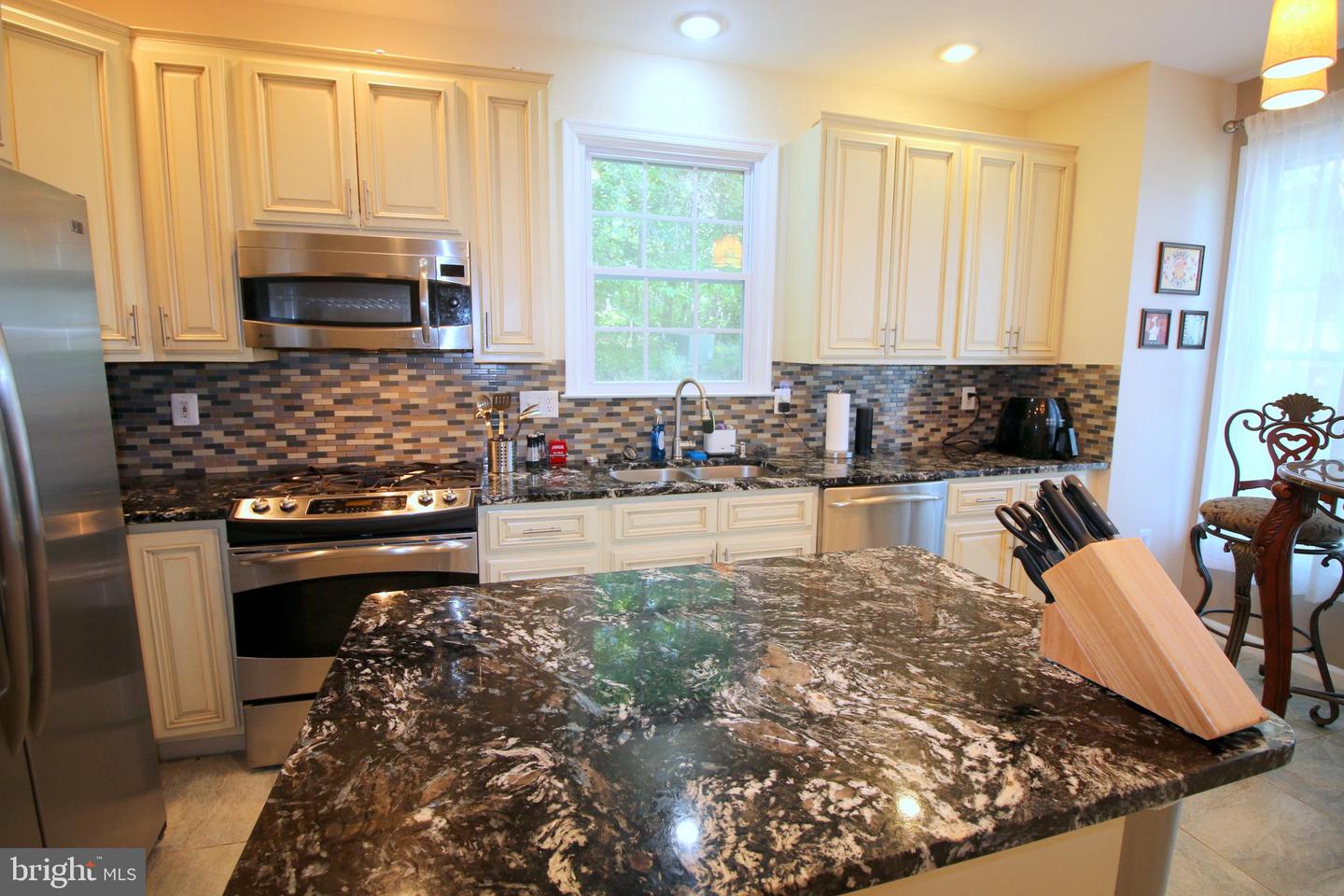 1300 PARK GARDEN LN, RESTON, Virginia 20194, 3 Bedrooms Bedrooms, ,3 BathroomsBathrooms,Residential,For sale,1300 PARK GARDEN LN,VAFX2243262 MLS # VAFX2243262