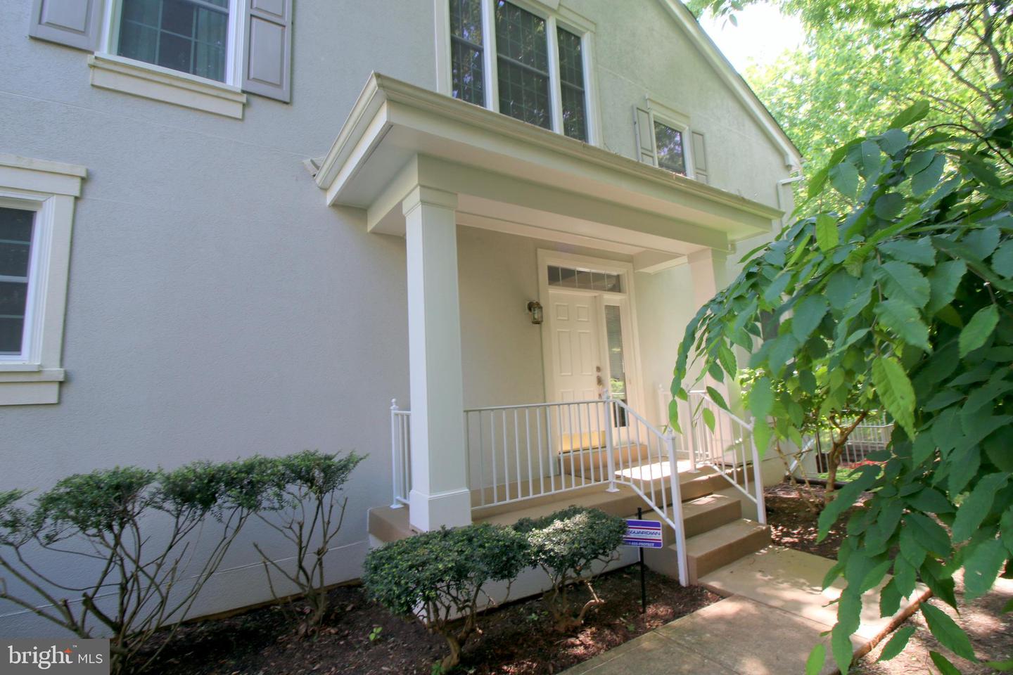 1300 PARK GARDEN LN, RESTON, Virginia 20194, 3 Bedrooms Bedrooms, ,3 BathroomsBathrooms,Residential,For sale,1300 PARK GARDEN LN,VAFX2243262 MLS # VAFX2243262