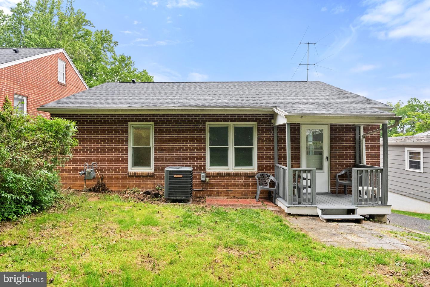 509 W CORK ST, WINCHESTER, Virginia 22601, 3 Bedrooms Bedrooms, ,1 BathroomBathrooms,Residential,For sale,509 W CORK ST,VAWI2007844 MLS # VAWI2007844
