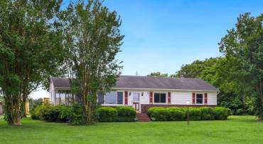 12610 NORTHUMBERLAND HWY, HEATHSVILLE, Virginia 22473, 2 Bedrooms Bedrooms, ,1 BathroomBathrooms,Residential,For sale,12610 NORTHUMBERLAND HWY,VANV2001632 MLS # VANV2001632