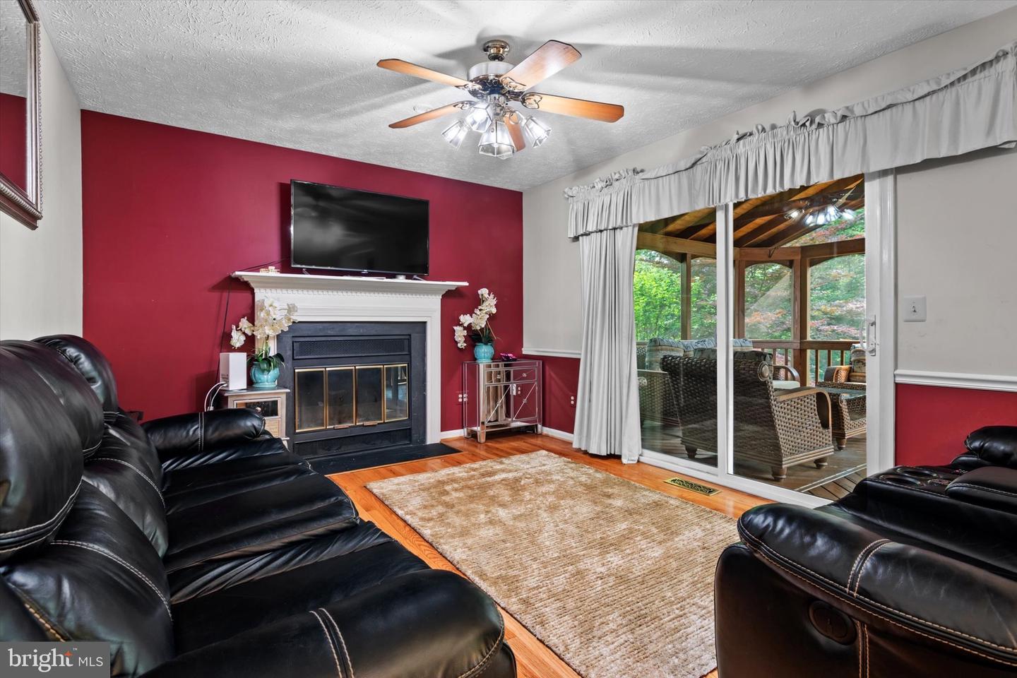 10462 BRACKETS FORD CIR, MANASSAS, Virginia 20110, 6 Bedrooms Bedrooms, ,3 BathroomsBathrooms,Residential,For sale,10462 BRACKETS FORD CIR,VAMN2008448 MLS # VAMN2008448