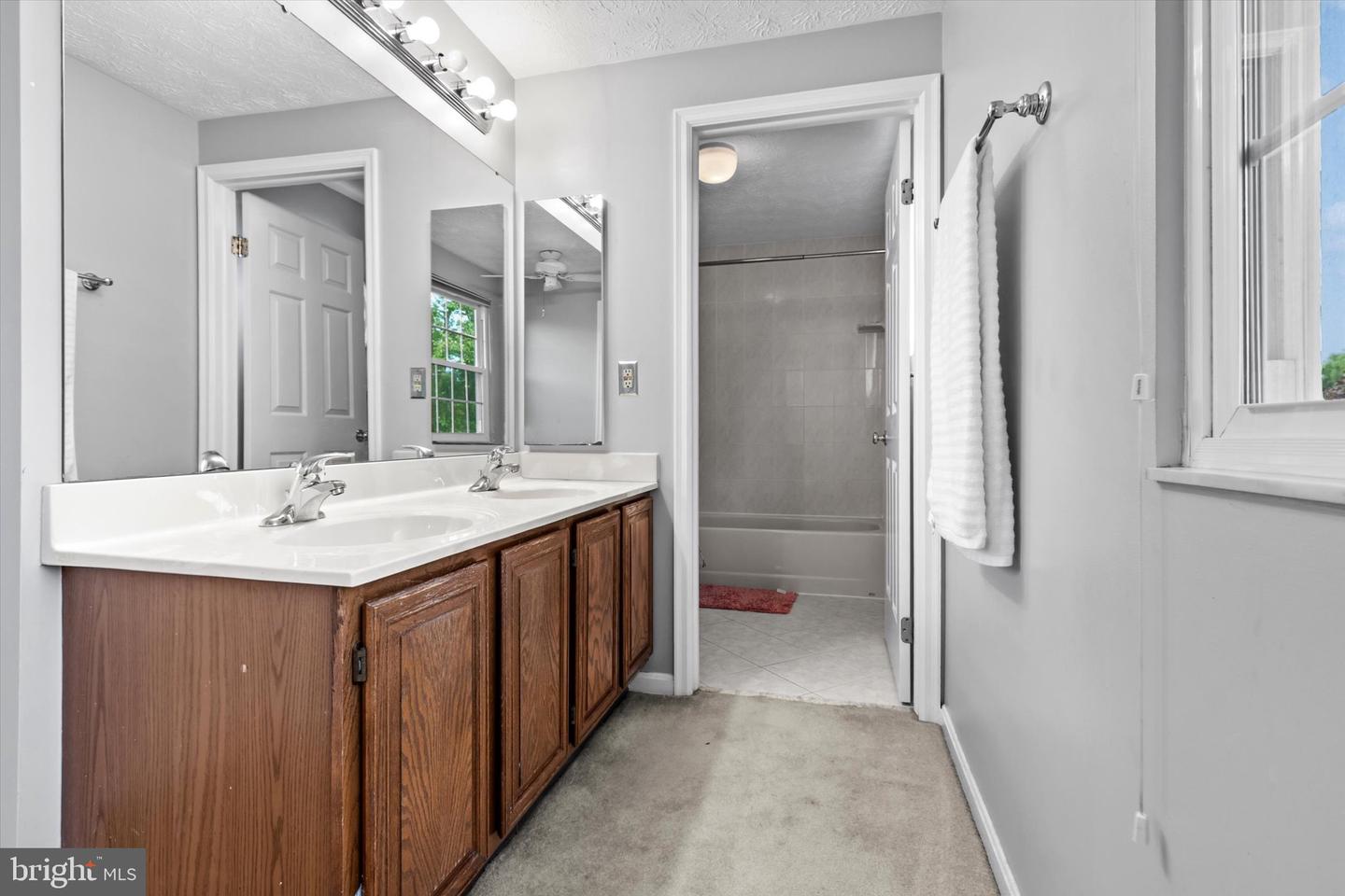 10462 BRACKETS FORD CIR, MANASSAS, Virginia 20110, 6 Bedrooms Bedrooms, ,3 BathroomsBathrooms,Residential,For sale,10462 BRACKETS FORD CIR,VAMN2008448 MLS # VAMN2008448