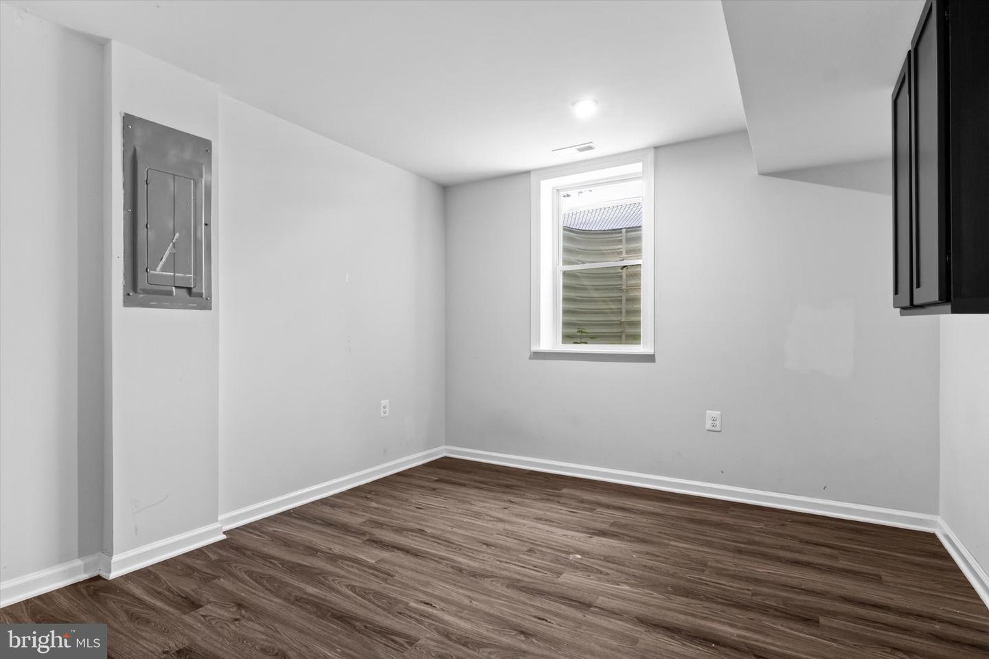 10462 BRACKETS FORD CIR, MANASSAS, Virginia 20110, 6 Bedrooms Bedrooms, ,3 BathroomsBathrooms,Residential,For sale,10462 BRACKETS FORD CIR,VAMN2008448 MLS # VAMN2008448