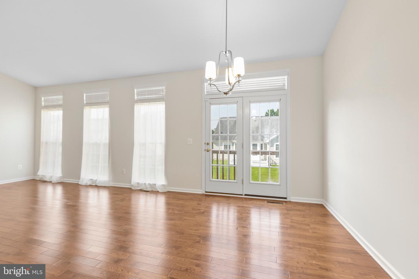 5910 W CARNIFEX FERRY RD, FREDERICKSBURG, Virginia 22407, 3 Bedrooms Bedrooms, ,3 BathroomsBathrooms,Residential,For sale,5910 W CARNIFEX FERRY RD,VASP2033746 MLS # VASP2033746