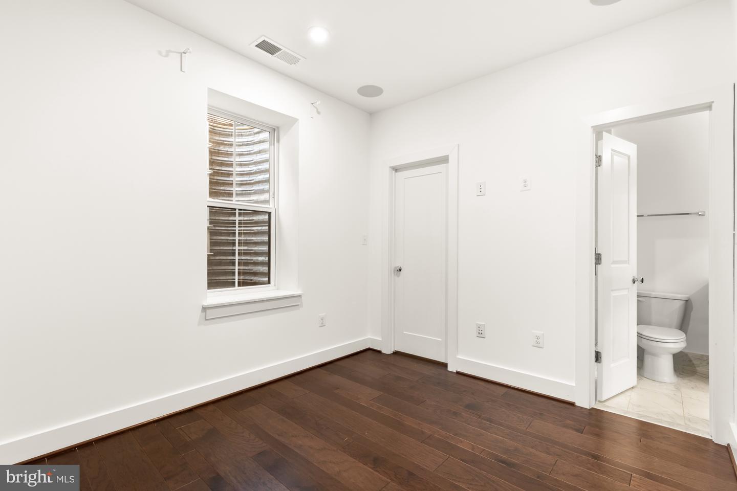 7229 GEORGIA AVE NW #A, WASHINGTON, District Of Columbia 20012, 1 Bedroom Bedrooms, ,1 BathroomBathrooms,Residential,For sale,7229 GEORGIA AVE NW #A,DCDC2204384 MLS # DCDC2204384