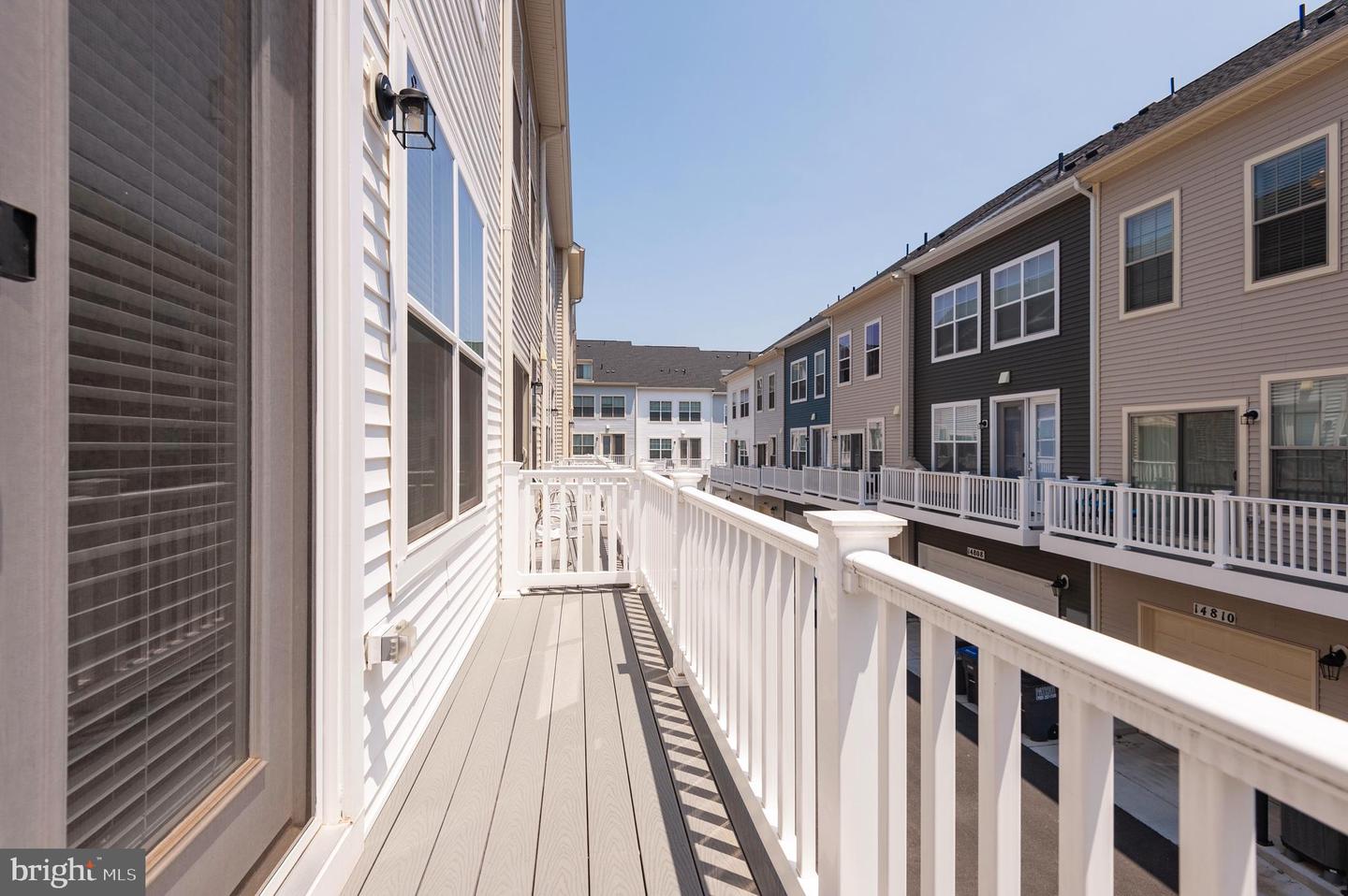 5146 RIDGEVIEW RETREAT DR, CHANTILLY, Virginia 20151, 4 Bedrooms Bedrooms, ,3 BathroomsBathrooms,Residential,For sale,5146 RIDGEVIEW RETREAT DR,VAFX2245886 MLS # VAFX2245886