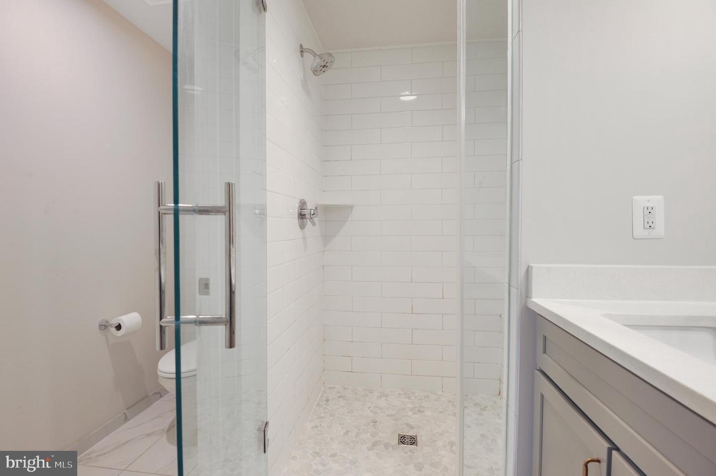 5146 RIDGEVIEW RETREAT DR, CHANTILLY, Virginia 20151, 4 Bedrooms Bedrooms, ,3 BathroomsBathrooms,Residential,For sale,5146 RIDGEVIEW RETREAT DR,VAFX2245886 MLS # VAFX2245886